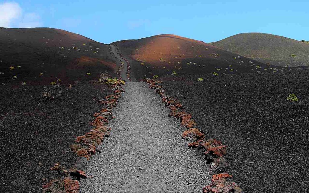 Canarie: il vulcano spaventa ancora | Ecco perché